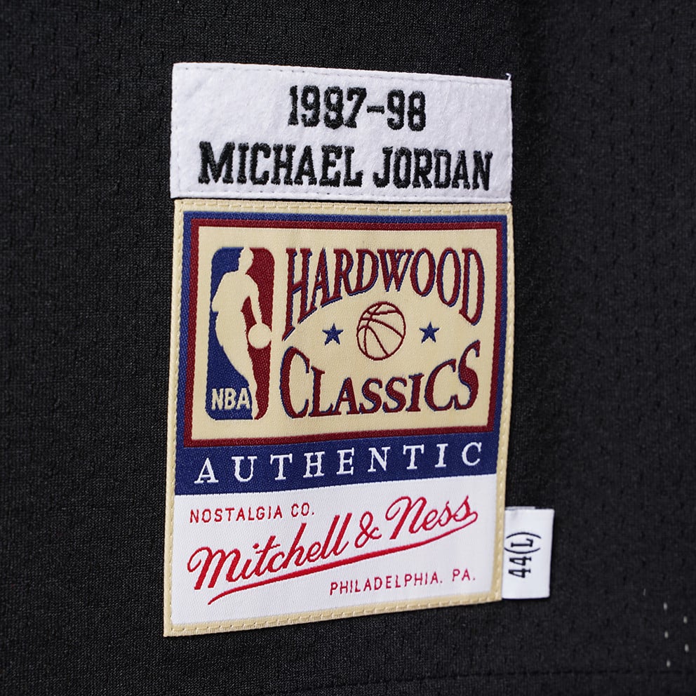 Mitchell & Ness Authentic Alternate Chicago Bulls Michael Jordan 1997-98 Jersey