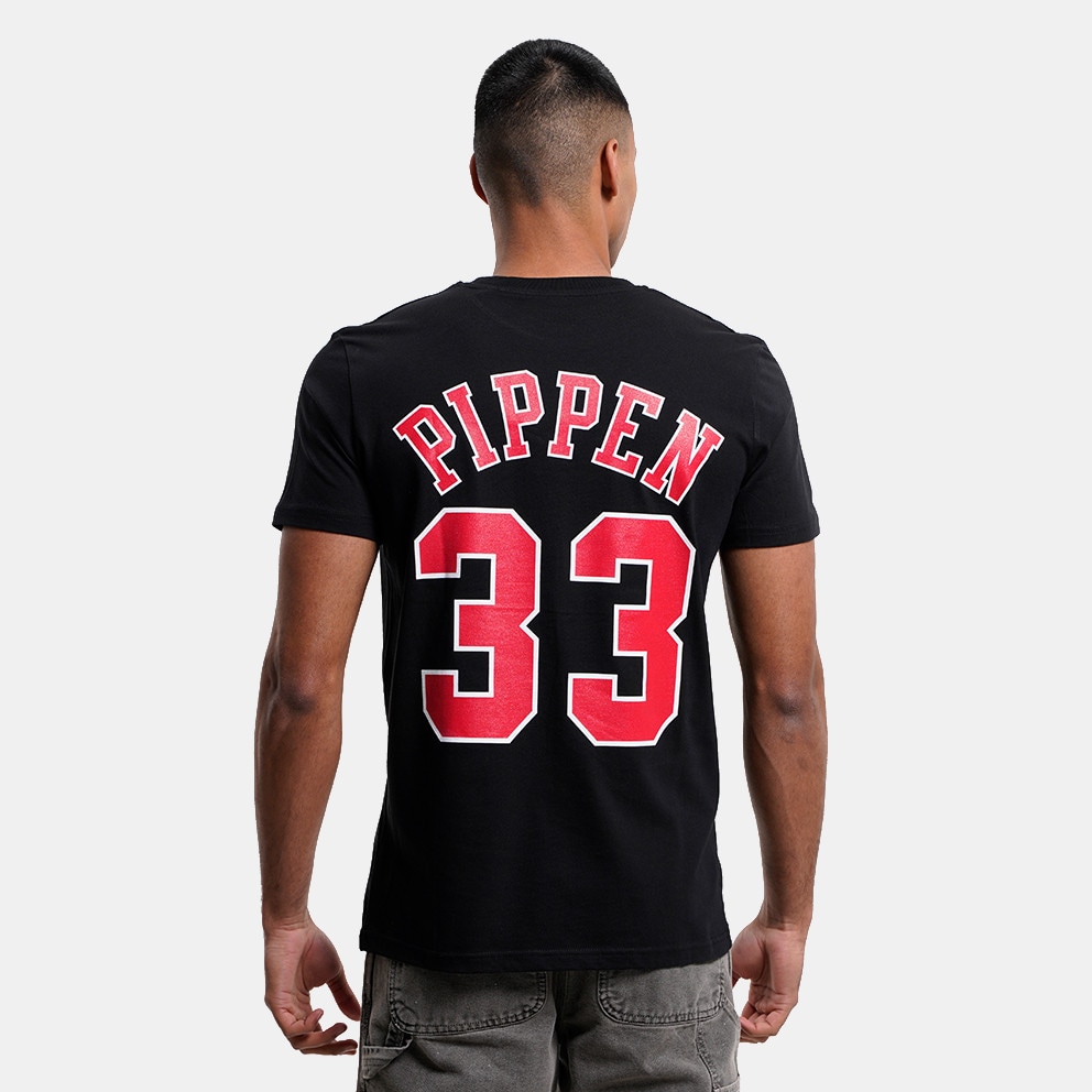 Mitchell & Ness Name & Number Scottie Pippen Chicago Bulls Men's T-Shirt