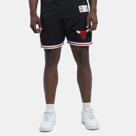 Mitchell & Ness Nba Logo Over Game Day Shorts Bull
