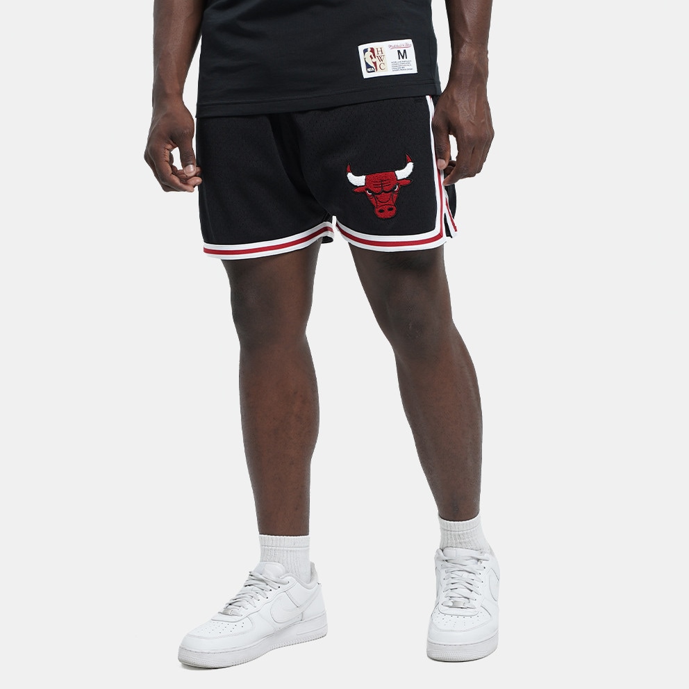 Mitchell & Ness Nba Logo Over Game Day Shorts Bull