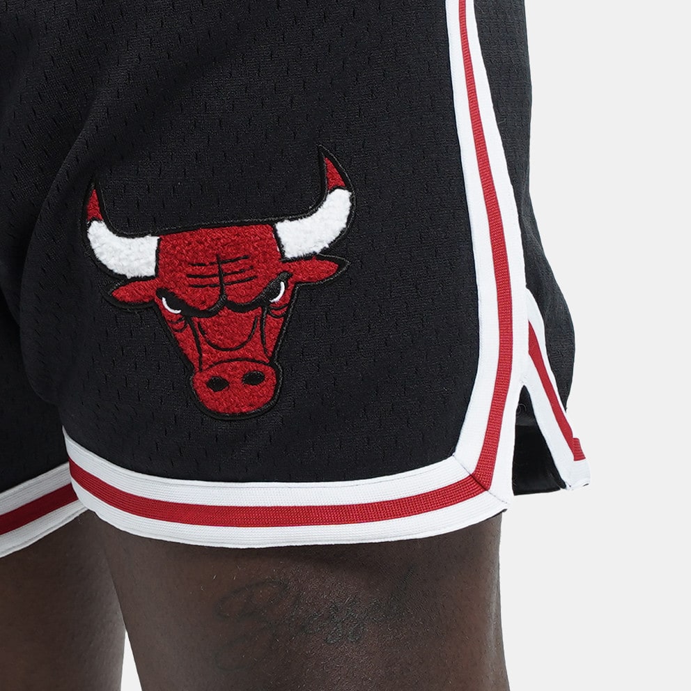 Mitchell & Ness Nba Logo Over Game Day Shorts Bull